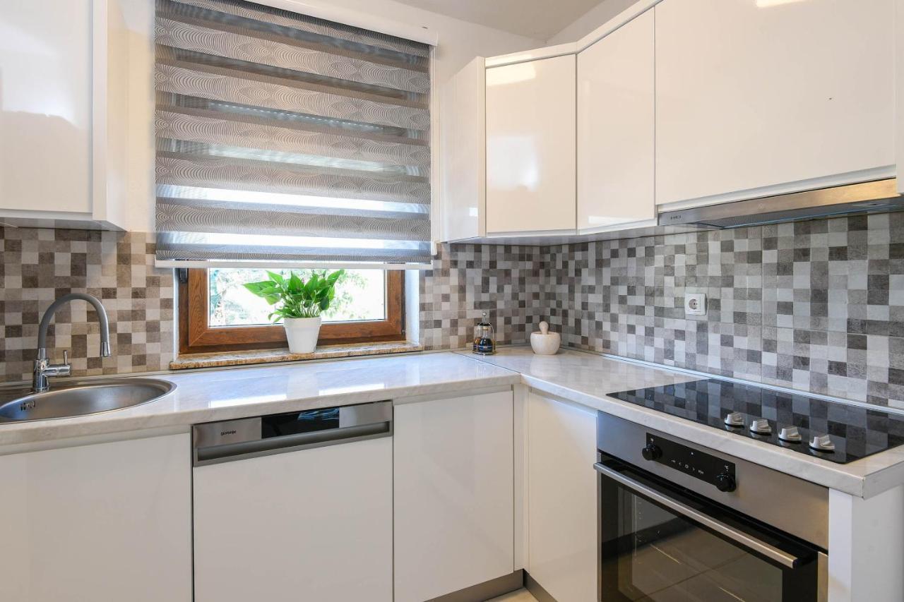 Lidija Apartmani Orebic Room photo